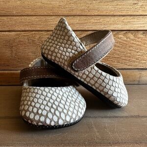 Freebird Cream & Brown Baby Jane Shoes